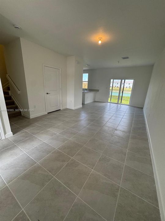 For Rent: $2,500 (3 beds, 3 baths, 0 Square Feet)