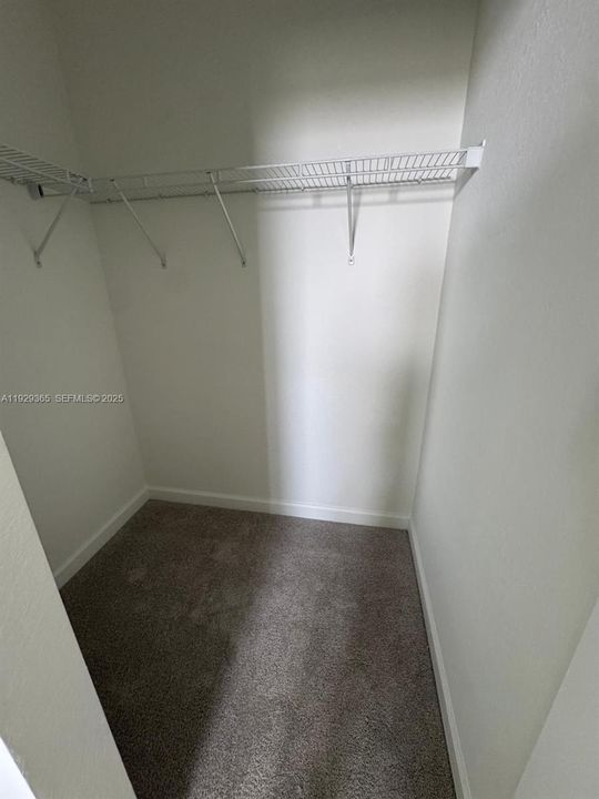 For Rent: $2,500 (3 beds, 3 baths, 0 Square Feet)