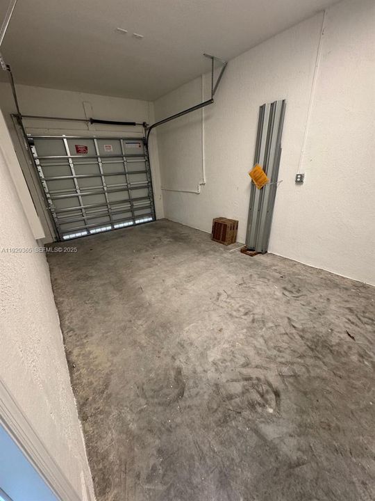 For Rent: $2,500 (3 beds, 3 baths, 0 Square Feet)