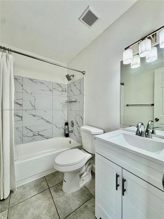 For Rent: $2,200 (3 beds, 2 baths, 1518 Square Feet)