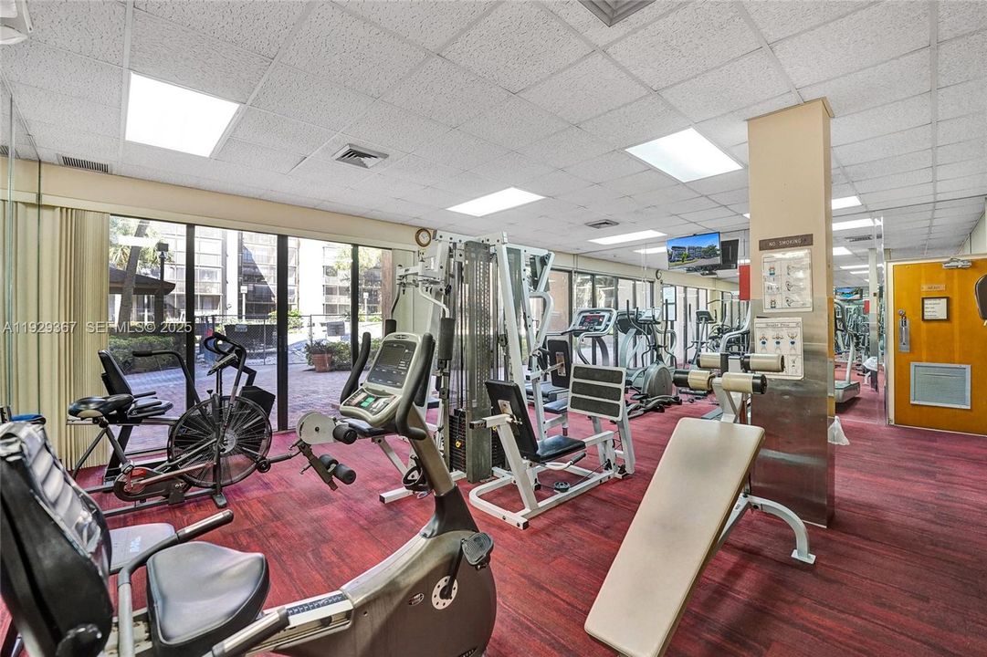 For Sale: $339,900 (2 beds, 2 baths, 1383 Square Feet)