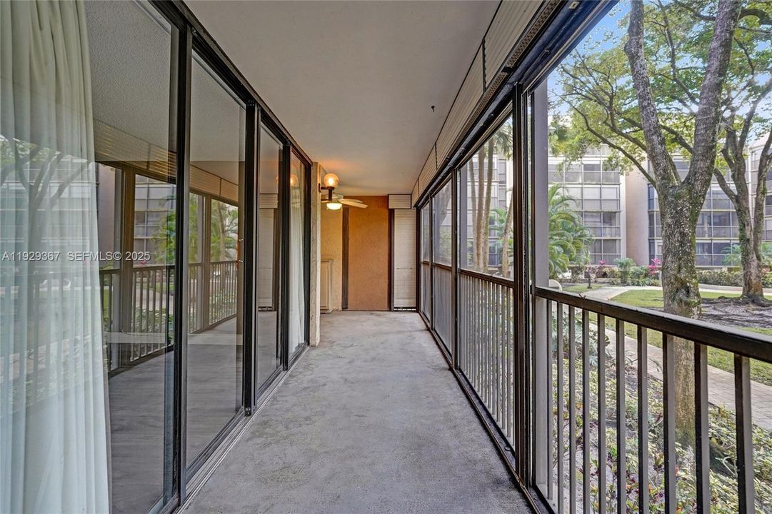 For Sale: $339,900 (2 beds, 2 baths, 1383 Square Feet)