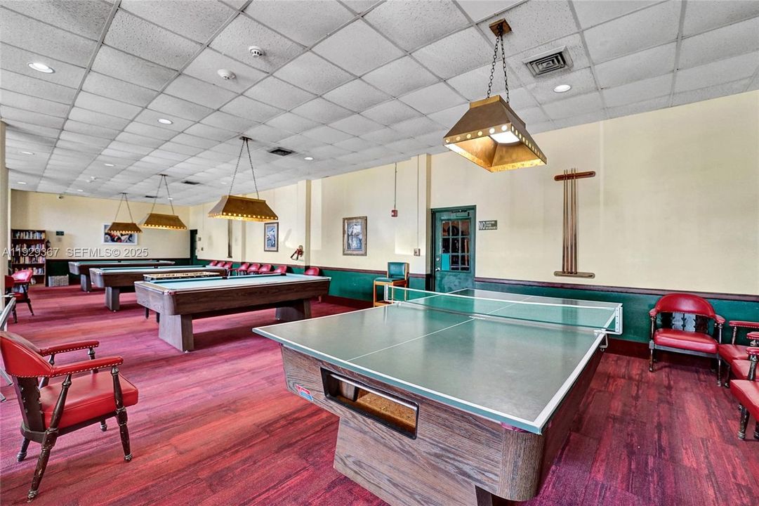 For Sale: $339,900 (2 beds, 2 baths, 1383 Square Feet)