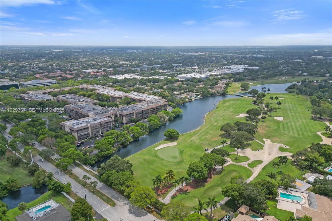 For Sale: $339,900 (2 beds, 2 baths, 1383 Square Feet)