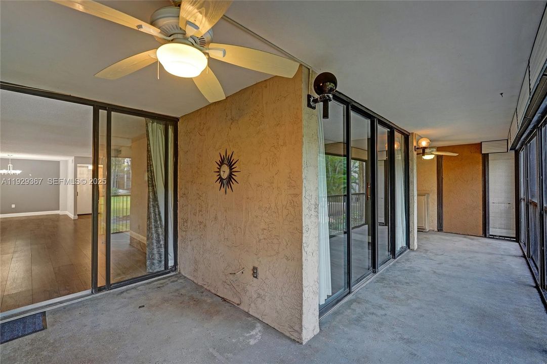 For Sale: $339,900 (2 beds, 2 baths, 1383 Square Feet)