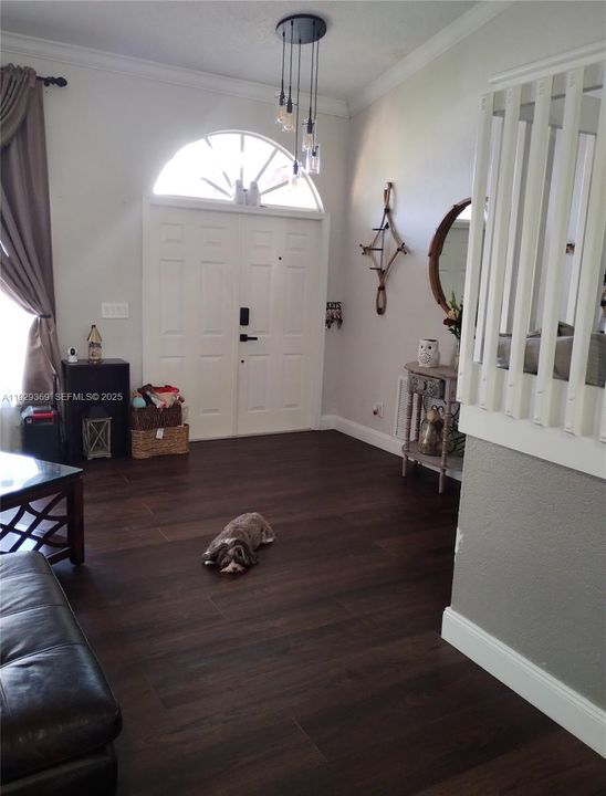 For Sale: $699,900 (4 beds, 2 baths, 2062 Square Feet)