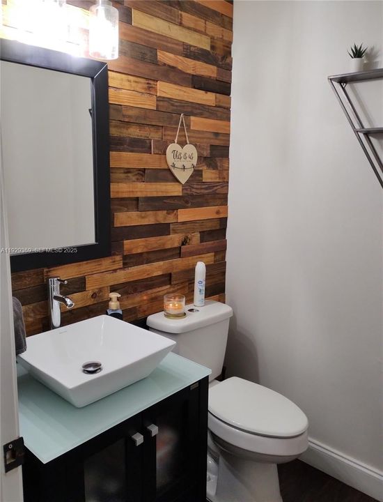 For Sale: $699,900 (4 beds, 2 baths, 2062 Square Feet)