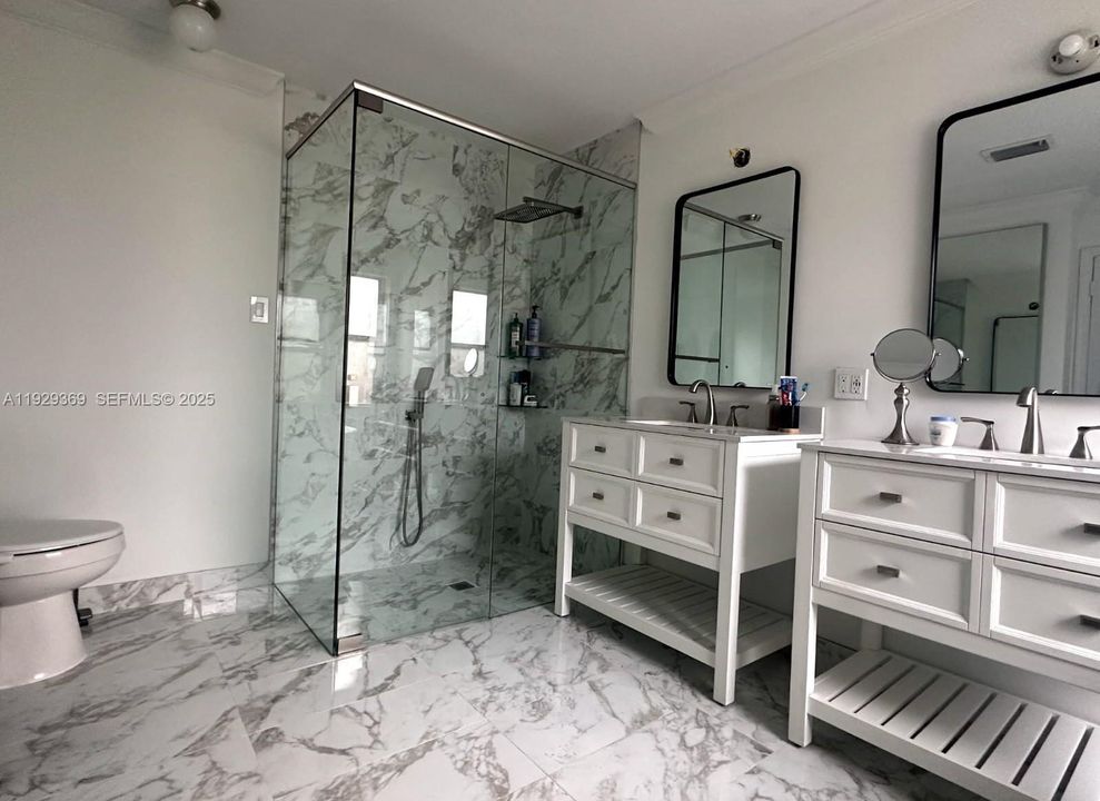 For Sale: $699,900 (4 beds, 2 baths, 2062 Square Feet)