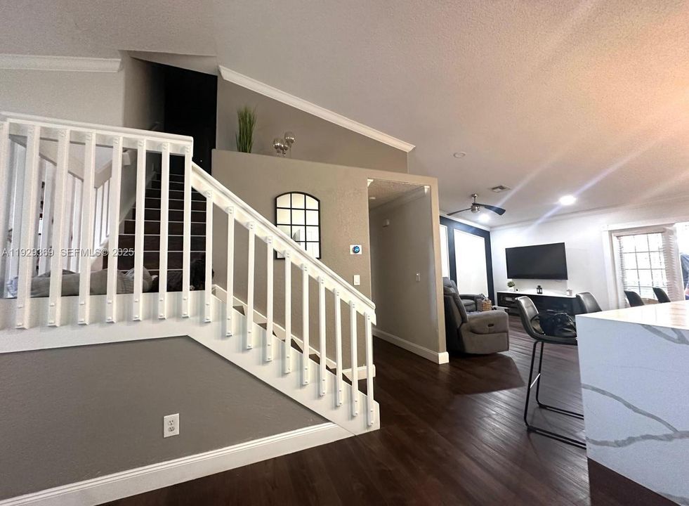 For Sale: $699,900 (4 beds, 2 baths, 2062 Square Feet)