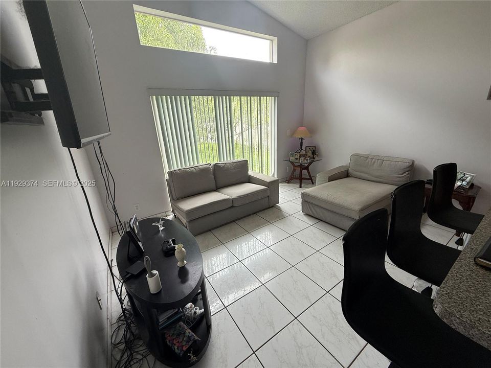 For Sale: $569,000 (4 beds, 2 baths, 1477 Square Feet)