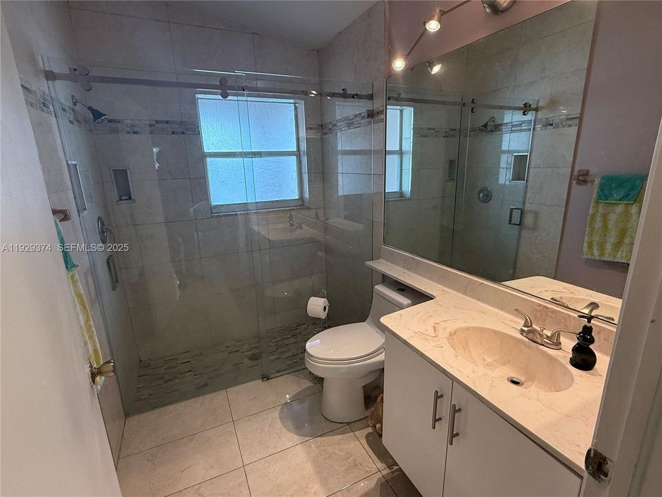 For Sale: $569,000 (4 beds, 2 baths, 1477 Square Feet)