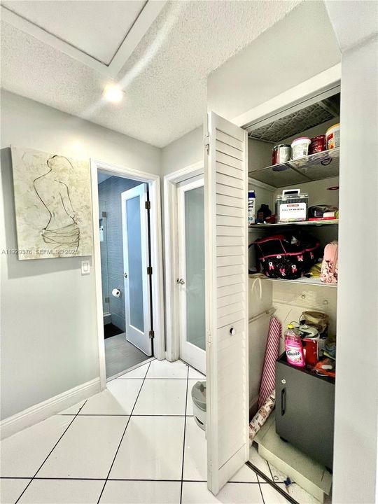 出租: $2,750 (2 贝兹, 1 浴室, 950 平方英尺)