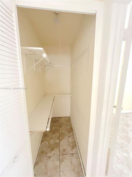 В аренду: $1,700 (1 спален, 1 ванн, 765 Квадратных фут)