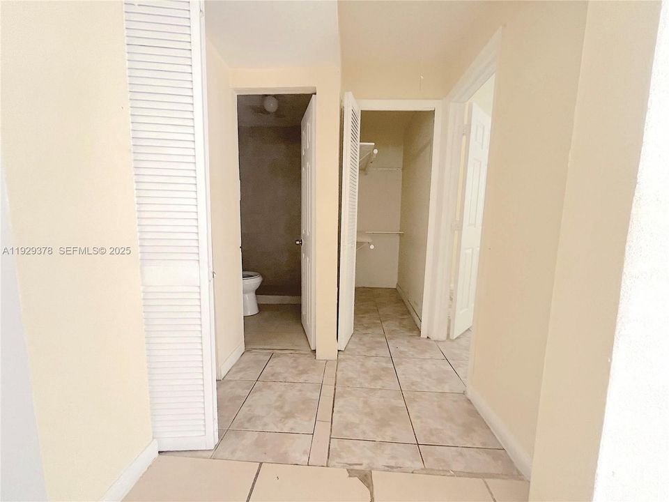 В аренду: $1,700 (1 спален, 1 ванн, 765 Квадратных фут)