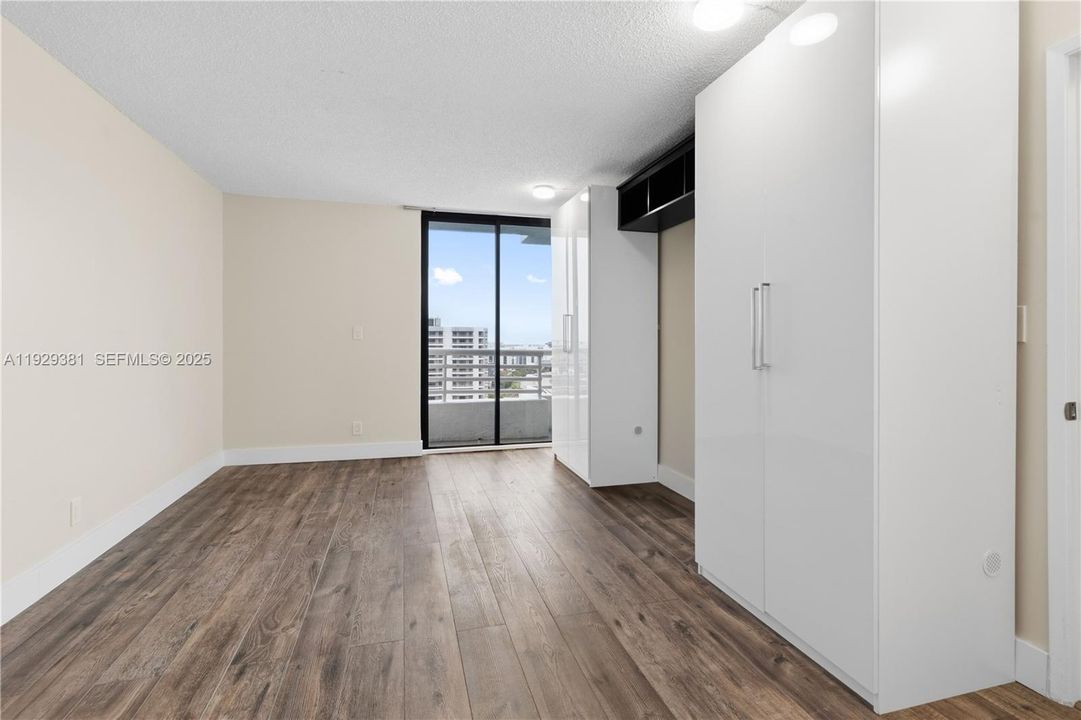 На продажу: $540,000 (2 спален, 2 ванн, 1181 Квадратных фут)