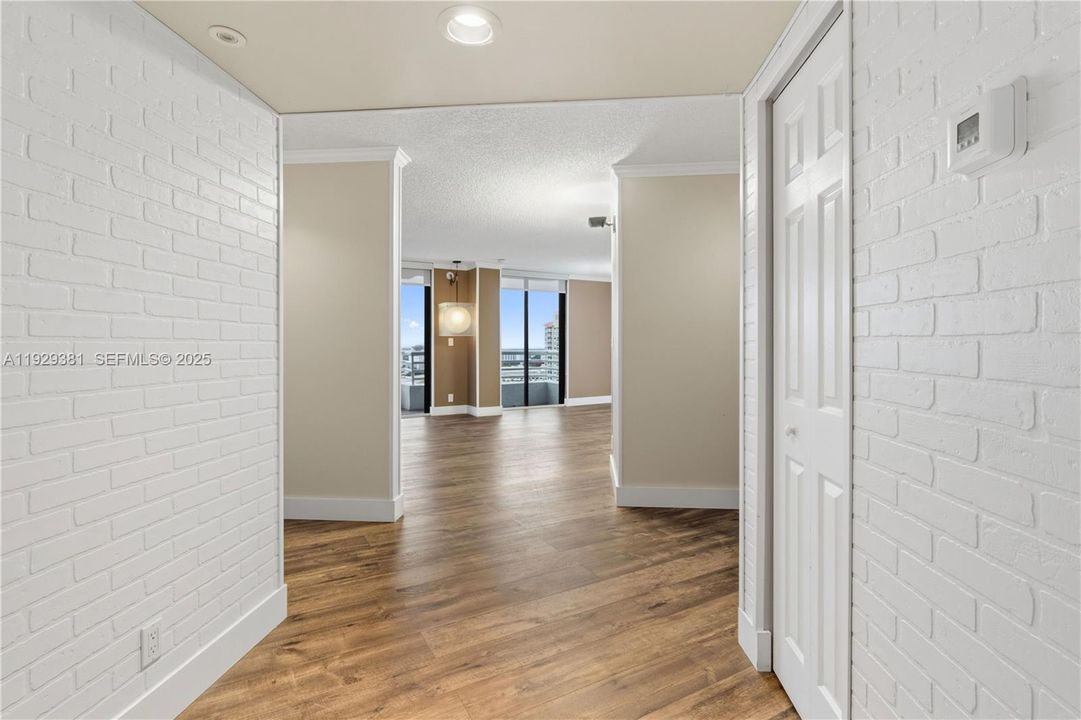 На продажу: $540,000 (2 спален, 2 ванн, 1181 Квадратных фут)