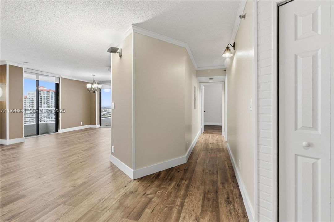 На продажу: $540,000 (2 спален, 2 ванн, 1181 Квадратных фут)