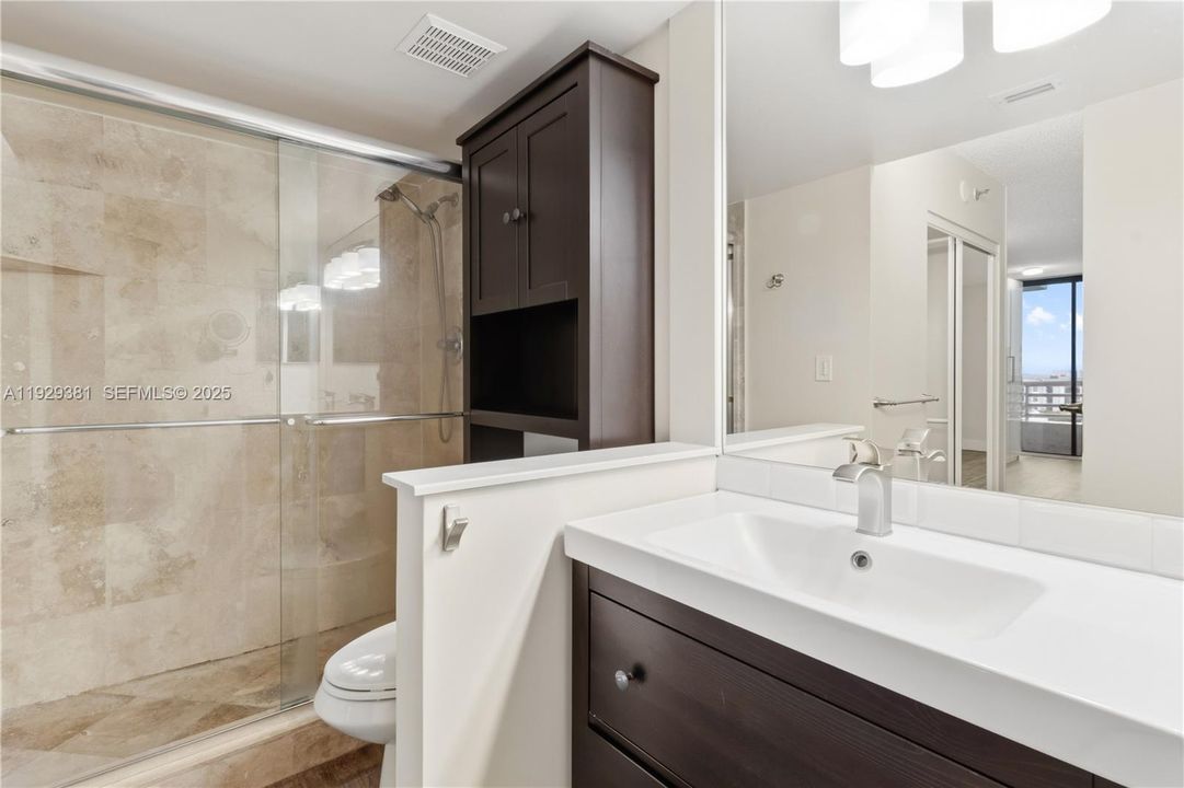 На продажу: $540,000 (2 спален, 2 ванн, 1181 Квадратных фут)