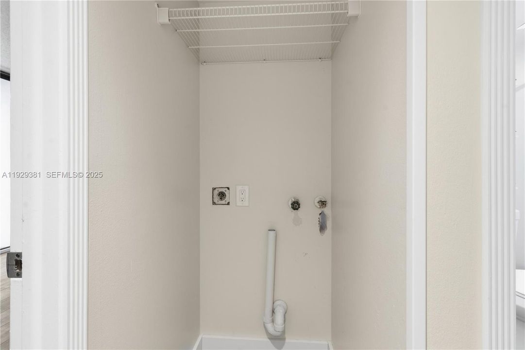 На продажу: $540,000 (2 спален, 2 ванн, 1181 Квадратных фут)