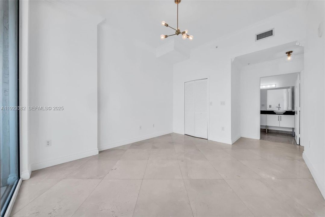 На продажу: $675,000 (2 спален, 2 ванн, 1058 Квадратных фут)