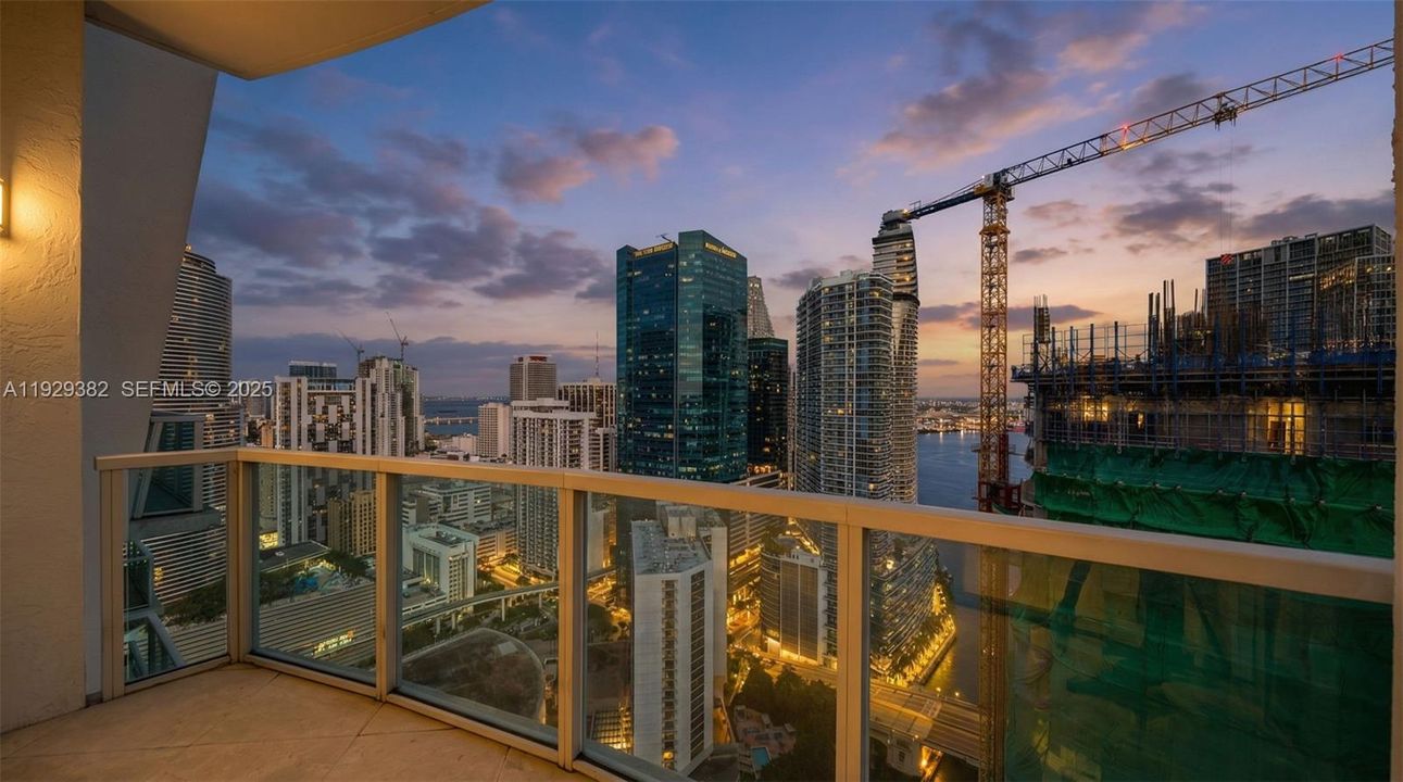 На продажу: $675,000 (2 спален, 2 ванн, 1058 Квадратных фут)