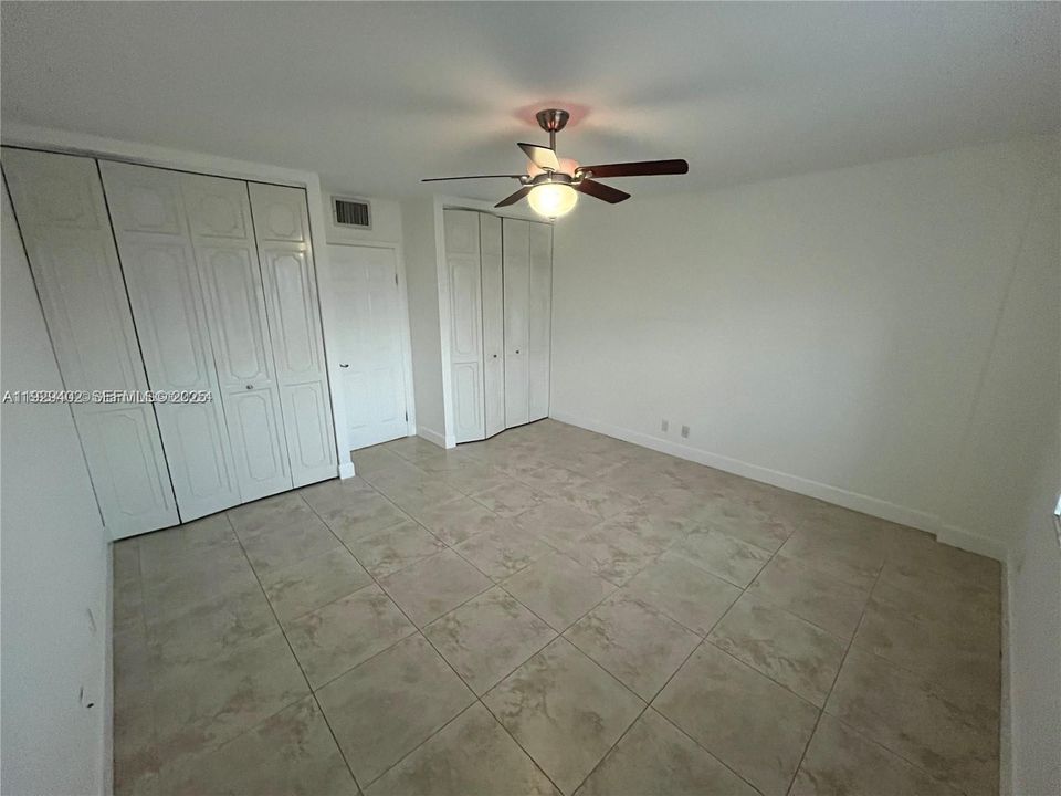 For Rent: $1,700 (2 beds, 2 baths, 900 Square Feet)