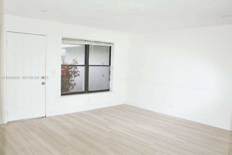 En Renta: $2,400 (2 camas, 2 baños, 855 Pies cuadrados)