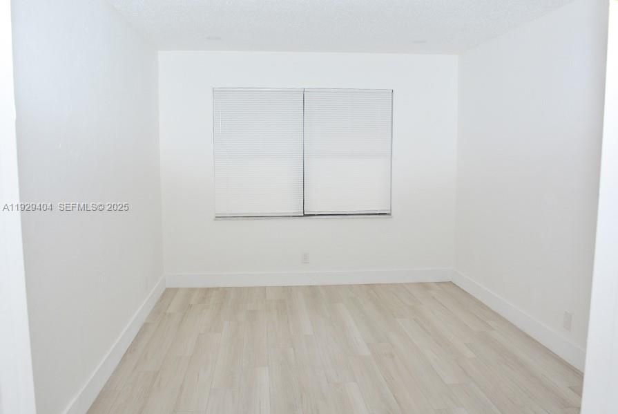 En Renta: $2,400 (2 camas, 2 baños, 855 Pies cuadrados)