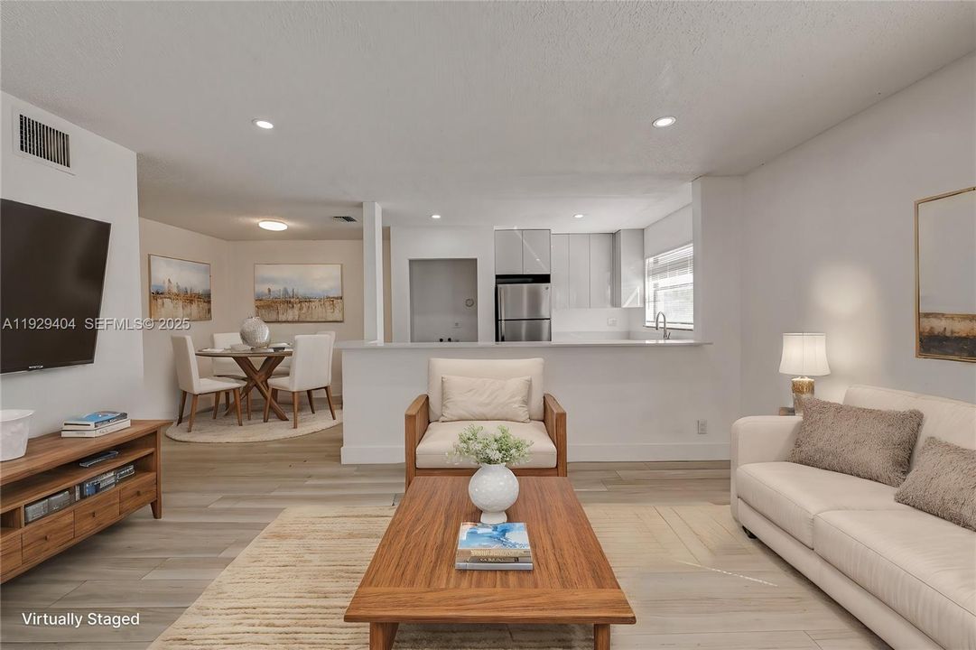 En Renta: $2,400 (2 camas, 2 baños, 855 Pies cuadrados)