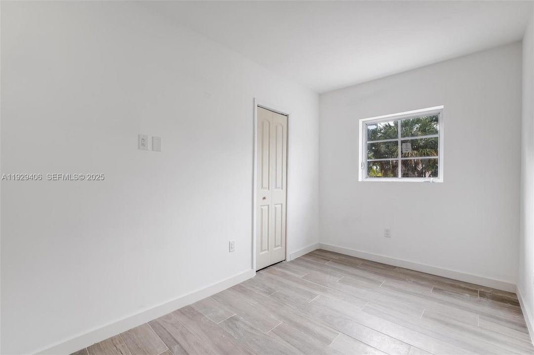 For Rent: $1,850 (2 beds, 1 baths, 598 Square Feet)