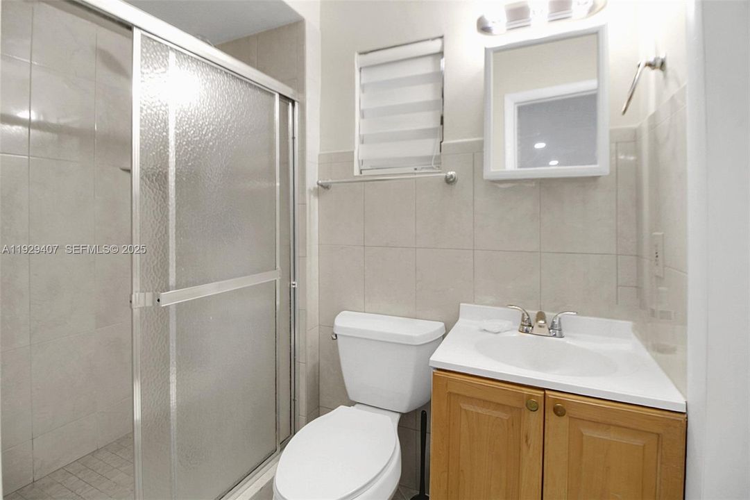 待售: $725,000 (4 贝兹, 3 浴室, 1965 平方英尺)