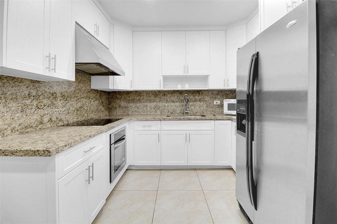 待售: $725,000 (4 贝兹, 3 浴室, 1965 平方英尺)