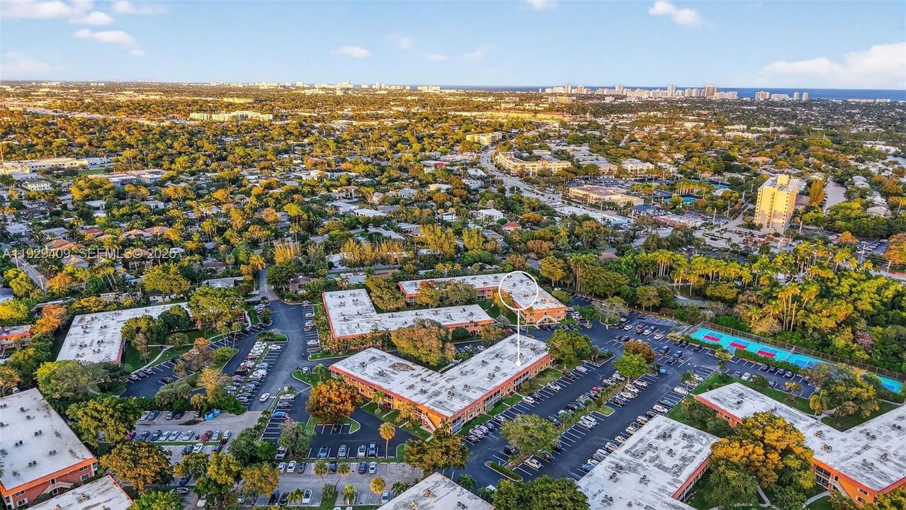 En Venta: $275,000 (2 camas, 2 baños, 1200 Pies cuadrados)