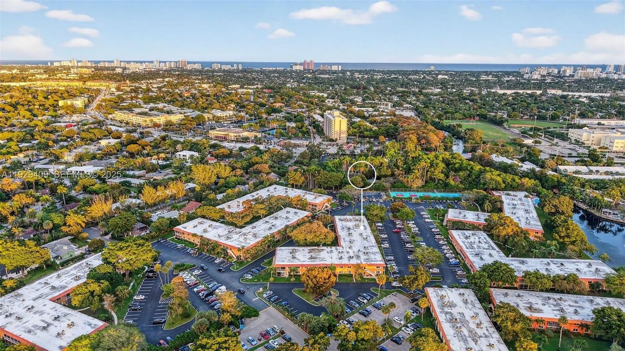 En Venta: $275,000 (2 camas, 2 baños, 1200 Pies cuadrados)