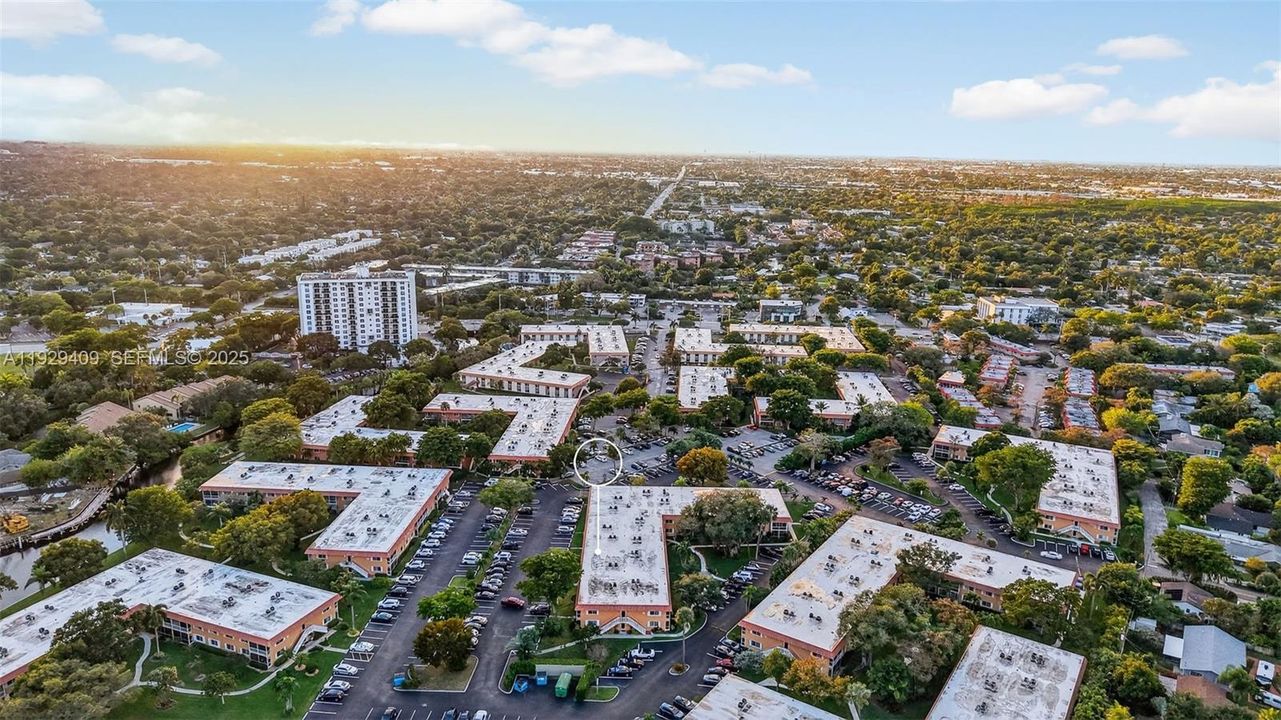 En Venta: $275,000 (2 camas, 2 baños, 1200 Pies cuadrados)