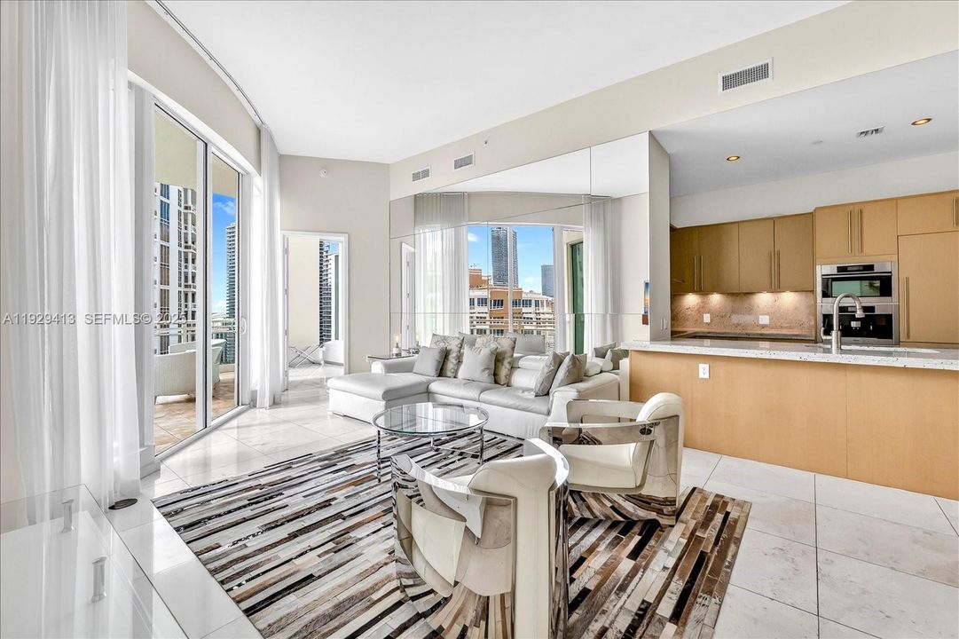 For Rent: $6,500 (2 beds, 2 baths, 1326 Square Feet)