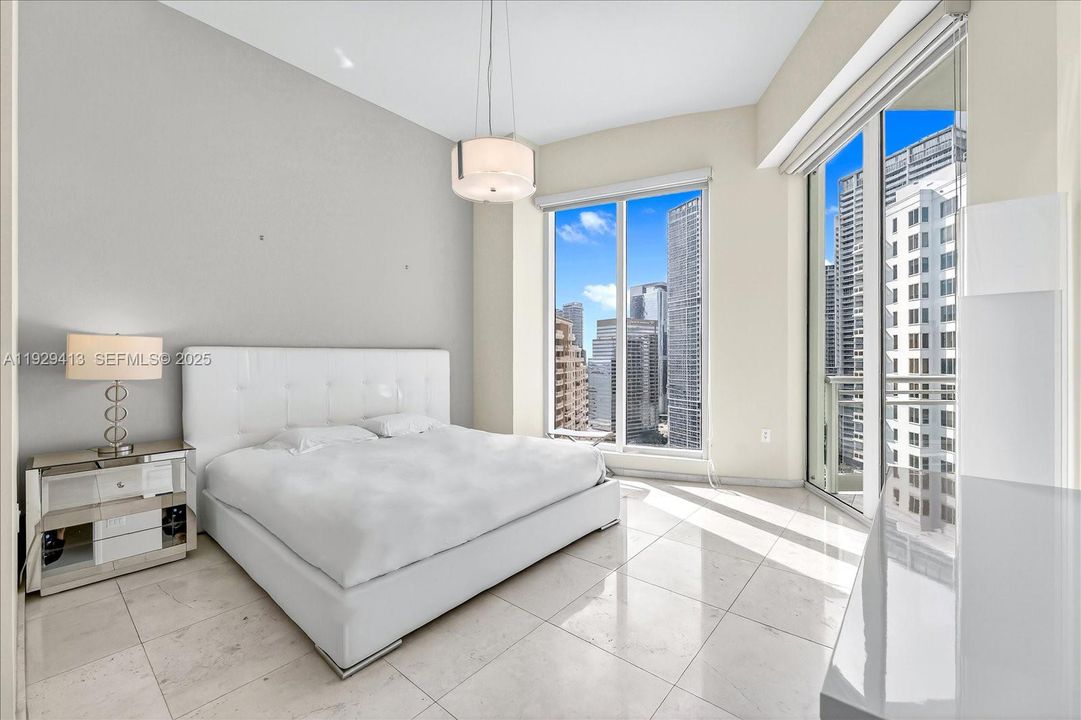 For Rent: $6,500 (2 beds, 2 baths, 1326 Square Feet)