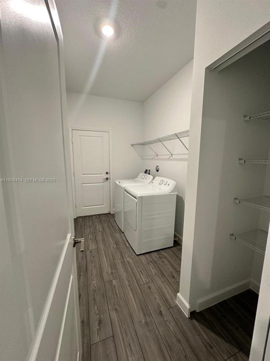 For Rent: $3,200 (3 beds, 2 baths, 1749 Square Feet)