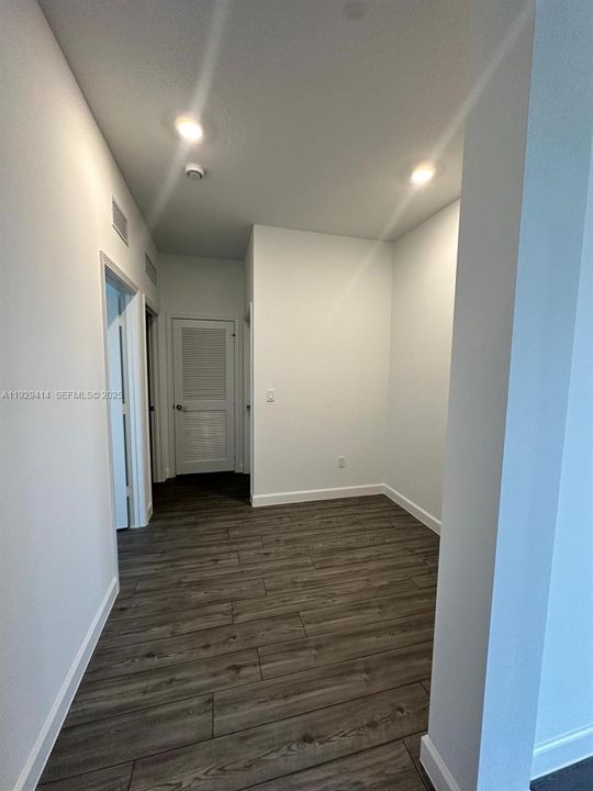 For Rent: $3,200 (3 beds, 2 baths, 1749 Square Feet)