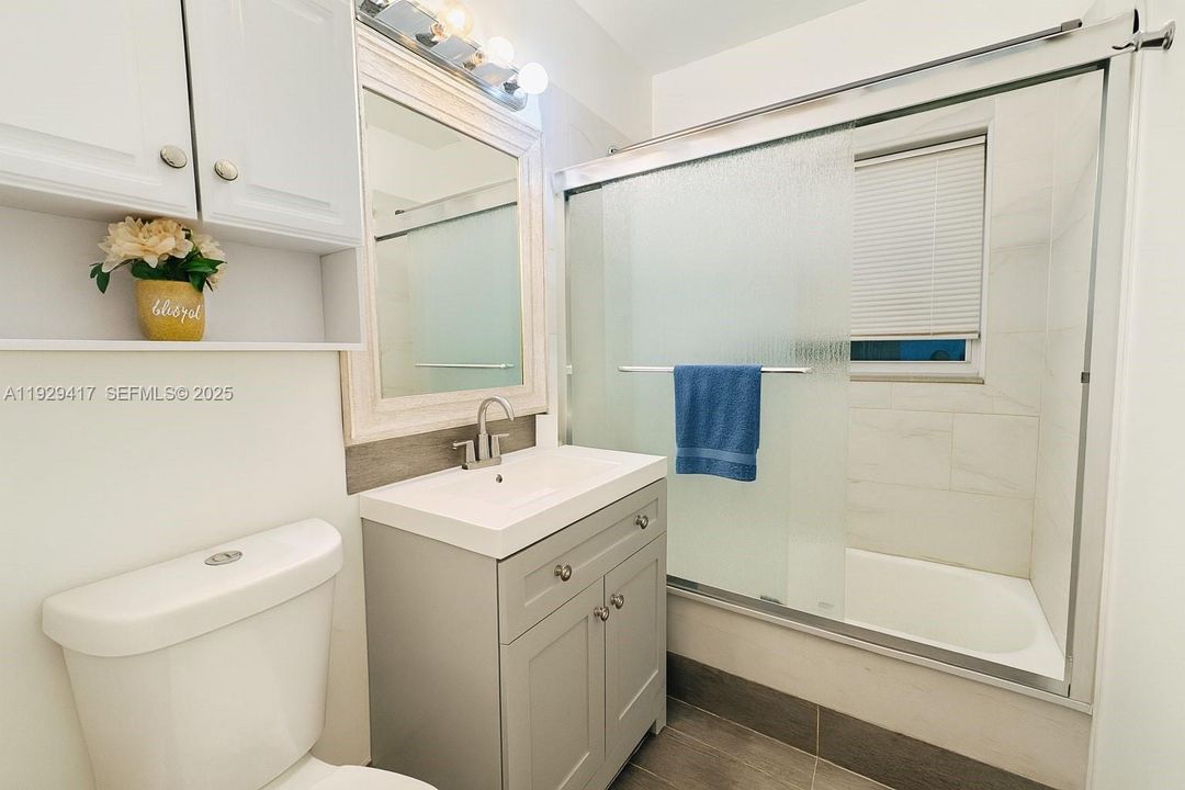 For Sale: $949,900 (4 beds, 2 baths, 1483 Square Feet)