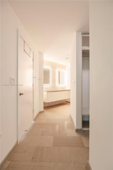 Master Bathroom, Closet