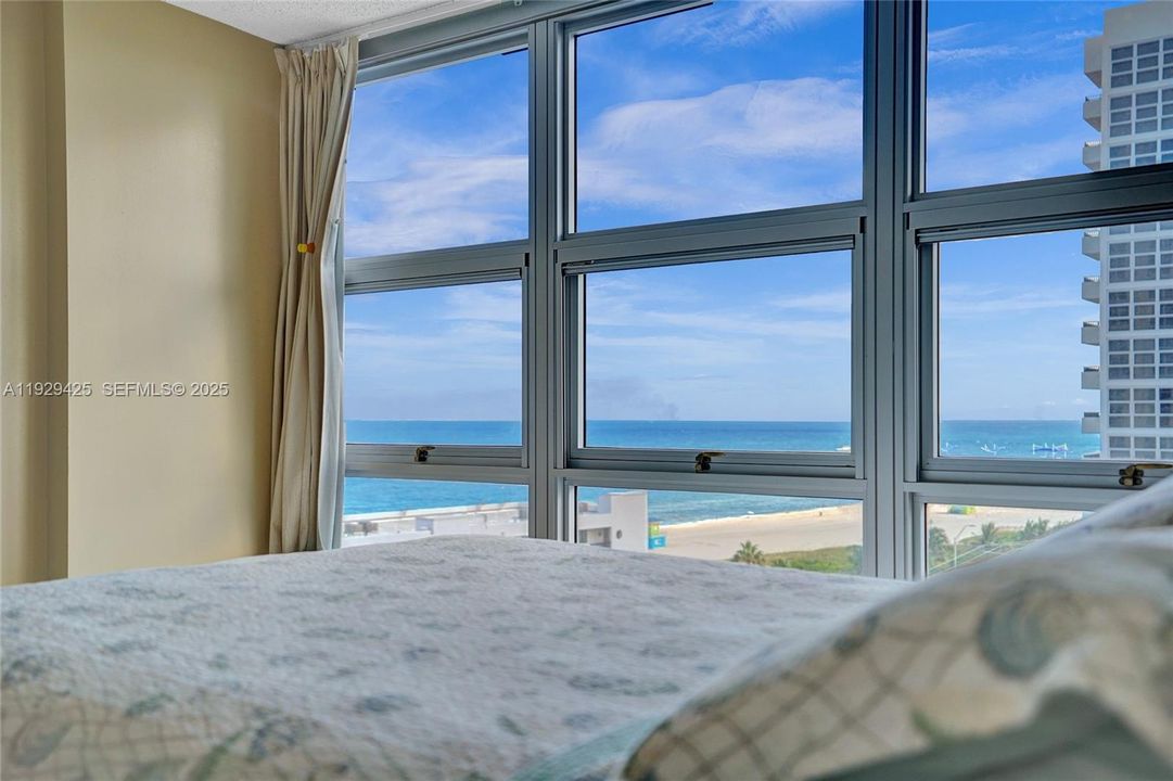 На продажу: $410,000 (2 спален, 2 ванн, 1050 Квадратных фут)