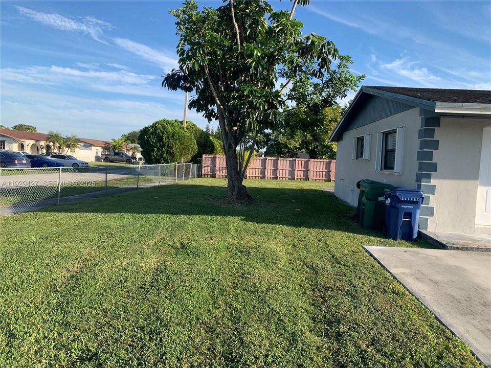 En Renta: $3,000 (3 camas, 2 baños, 1200 Pies cuadrados)