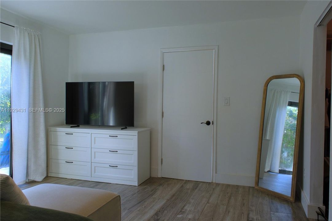 待售: $895,000 (3 贝兹, 3 浴室, 1506 平方英尺)