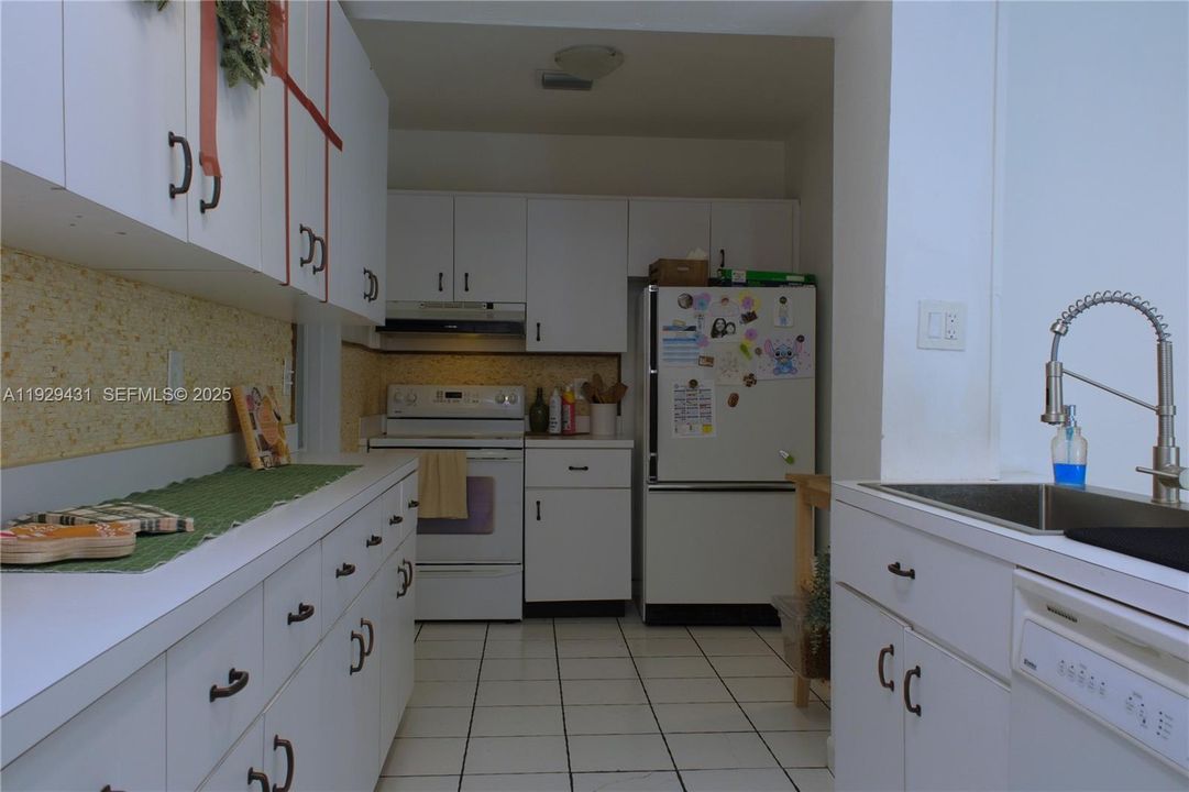 待售: $895,000 (3 贝兹, 3 浴室, 1506 平方英尺)