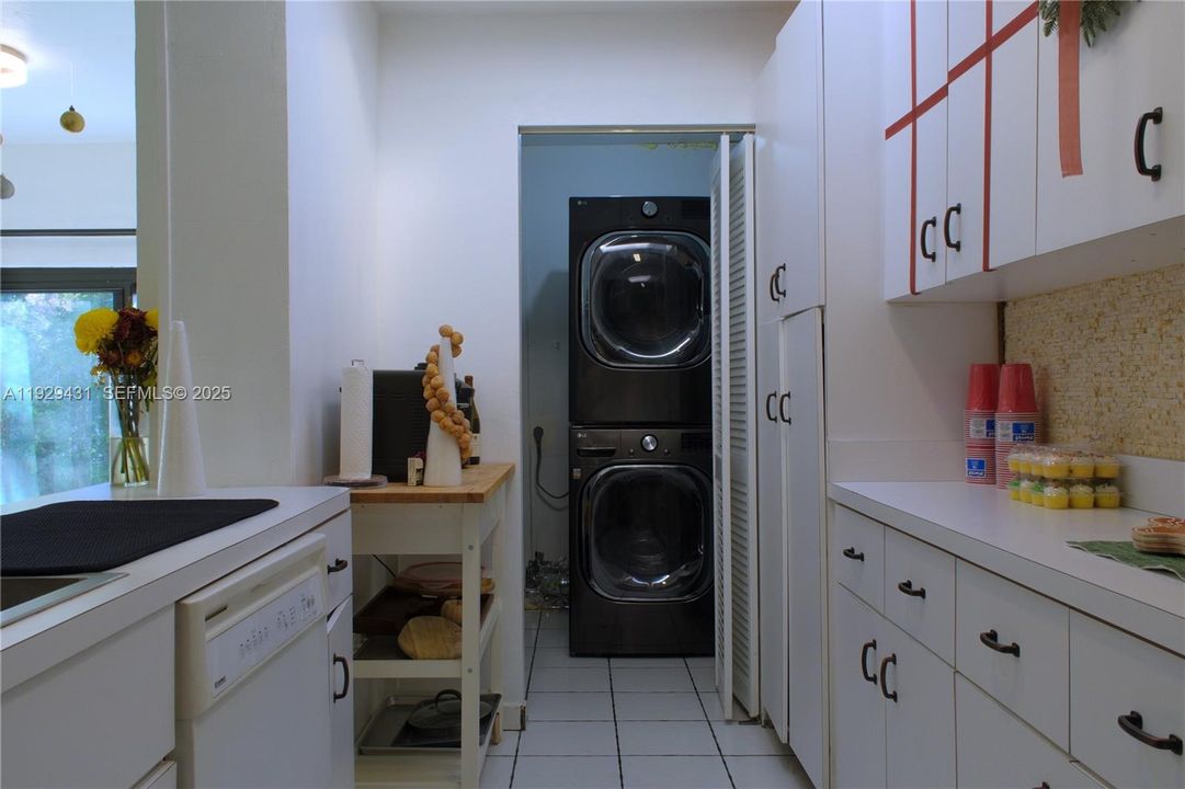 待售: $895,000 (3 贝兹, 3 浴室, 1506 平方英尺)