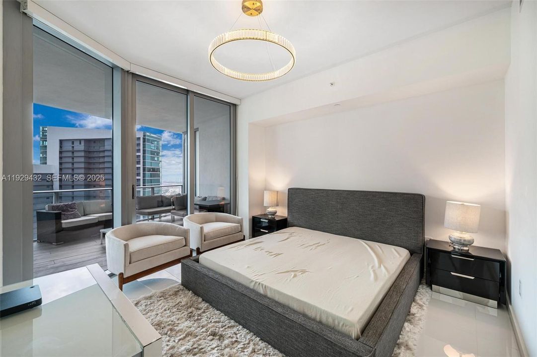 En Renta: $8,750 (2 camas, 3 baños, 1560 Pies cuadrados)