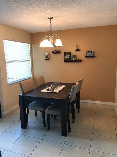 Active With Contract: $2,200 (2 beds, 2 baths, 1070 Square Feet)