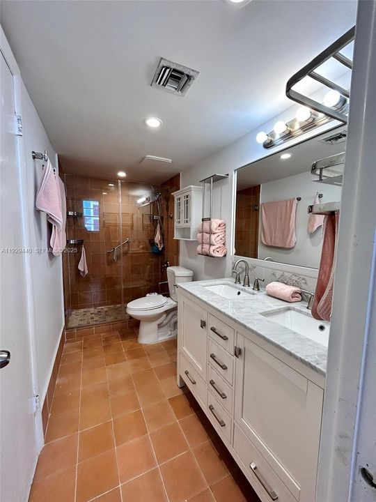 En Venta: $359,900 (3 camas, 2 baños, 1120 Pies cuadrados)