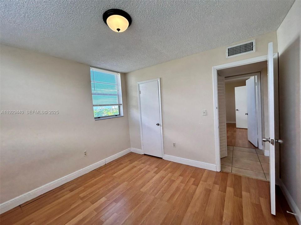 En Venta: $359,900 (3 camas, 2 baños, 1120 Pies cuadrados)